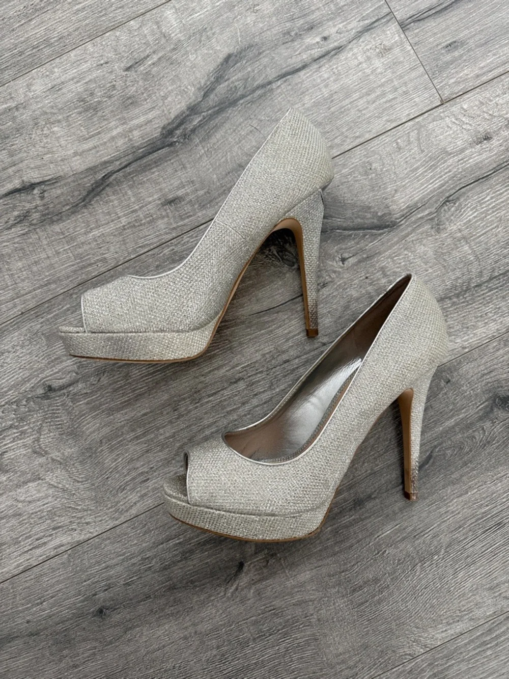 Aldo Silver Raeann Heels - Picture 4 of 4